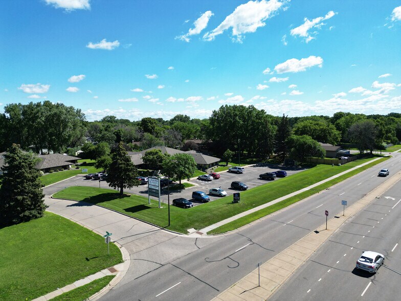 More Photos Of 6800 78th Ave N, Brooklyn Park Office For Lease