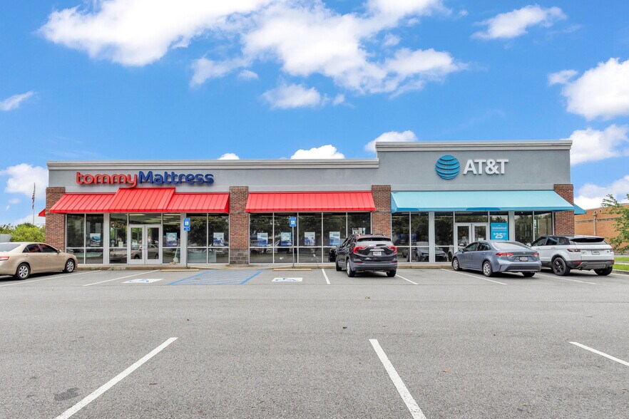 More Photos Of 5440 S Columbia Ave S, Rincon Freestanding For Lease