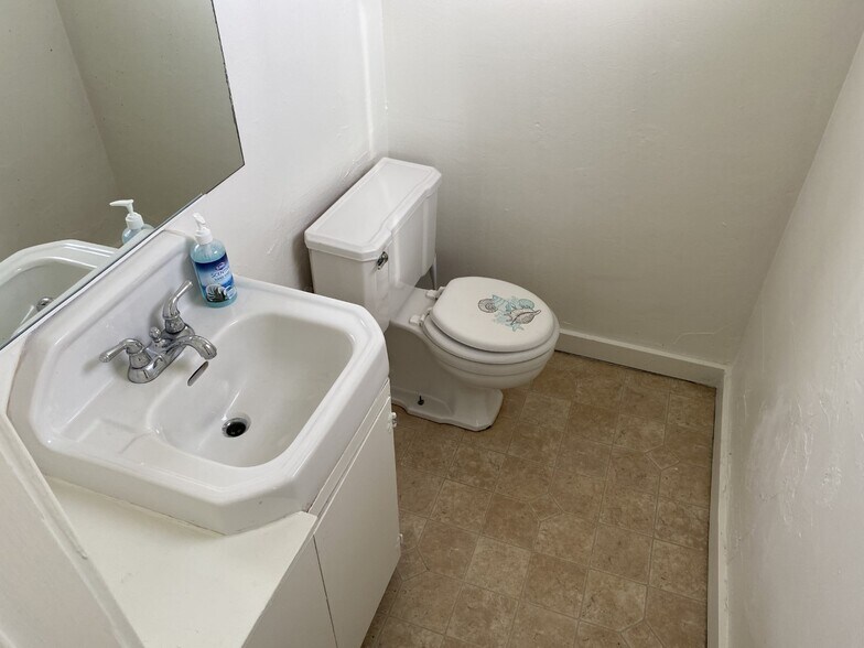 More Photos Of 531-537 Georgia St, Vallejo Storefront Retail Office For Sale