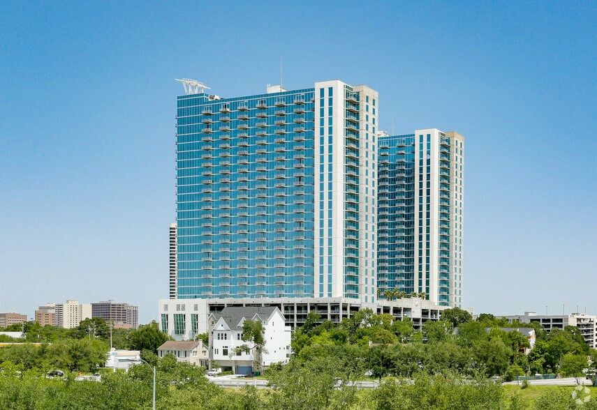 More Photos Of 5927 Almeda Rd, Houston Apartments For Lease
