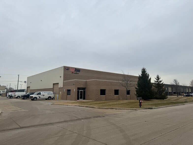 Primary Photo Of 6023 Progress Dr, Sterling Heights Manufacturing For Lease