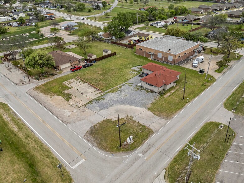 More Photos Of 612 N Third Street, Princeton Office For Sale