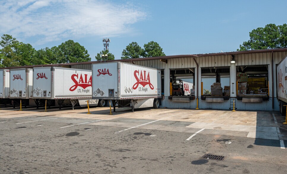 More Photos Of 7508 Precision Dr, Raleigh Truck Terminal For Lease