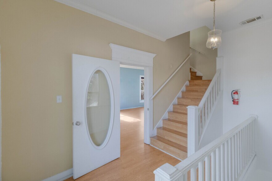 More Photos Of 1818 San Pedro Ave, San Antonio Office Residential For Lease