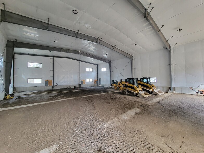 More Photos Of 50 Old Tyng Rd, Tyngsborough Warehouse For Sale