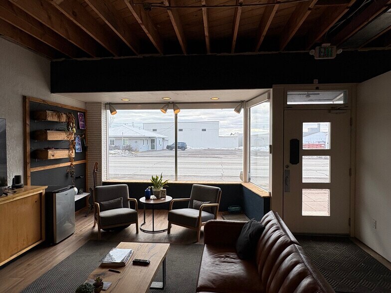 More Photos Of 3907-3907 Grand Ave, Duluth Storefront Retail Residential For Sale