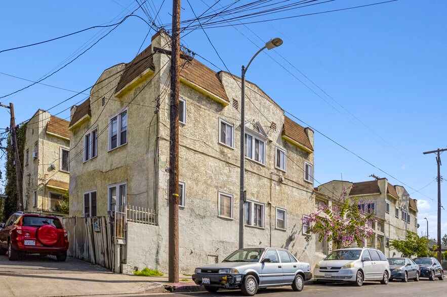 More Photos Of 116-124 S Mathews St, Los Angeles Apartments For Sale
