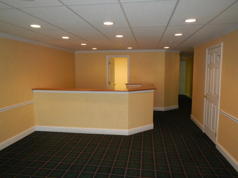 More Photos Of 209 Hunter St, Media Medical For Sale