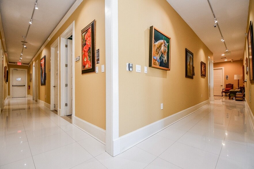 More Photos Of 5721 Winsome Ln, Houston Storefront Retail Office For Sale