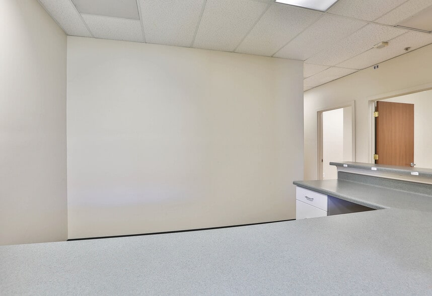 More Photos Of 2375 Montpelier Dr, San Jose Medical For Lease