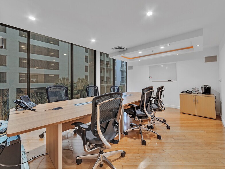 More Photos Of 1110 Brickell Ave, Miami Office For Sale
