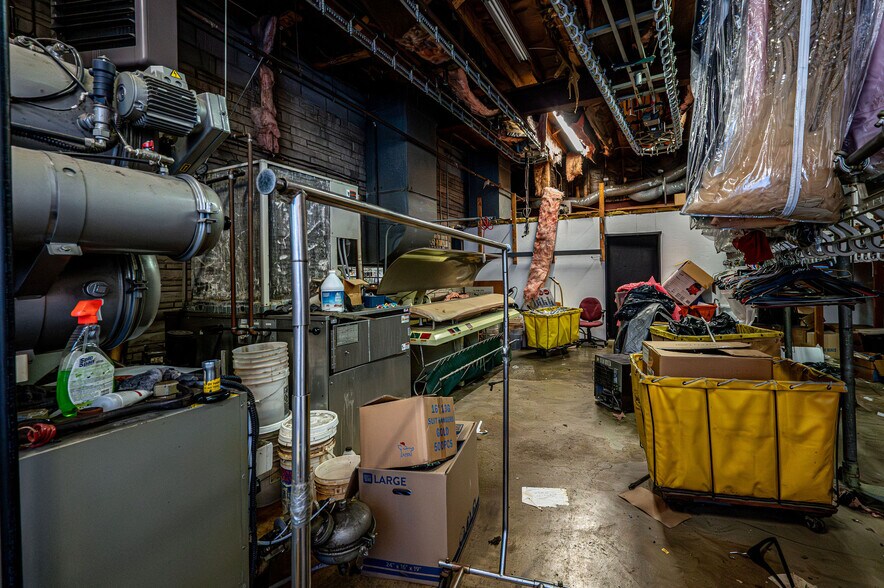 More Photos Of 508 New Alexandria Rd, Greensburg General Retail For Sale