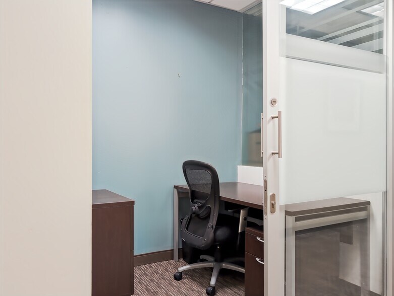 More Photos Of 1177 Avenue Of The Americas, New York Coworking Space