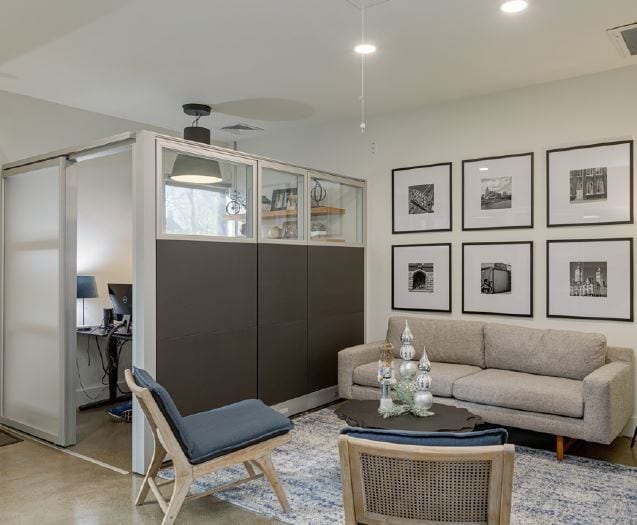 More Photos Of 400 Sugartree Ln, Franklin Office For Sale