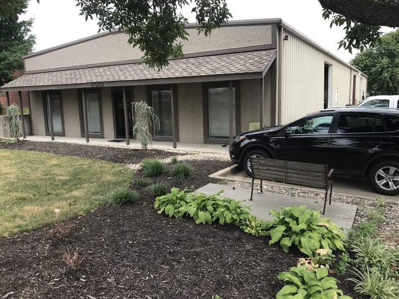 More Photos Of 2010 E Spruce Cir, Olathe Warehouse For Lease