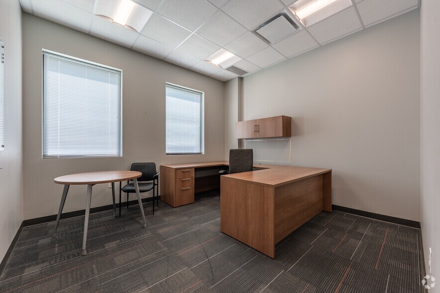 More Photos Of 200 Business Center Dr, Pittsburgh Research And Development For Sale