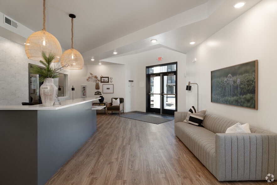 More Photos Of 3040 S South Fork Blvd, Idaho Falls Apartments For Sale