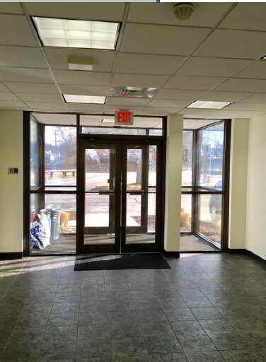 More Photos Of 15 Thames St, Groton Office For Lease