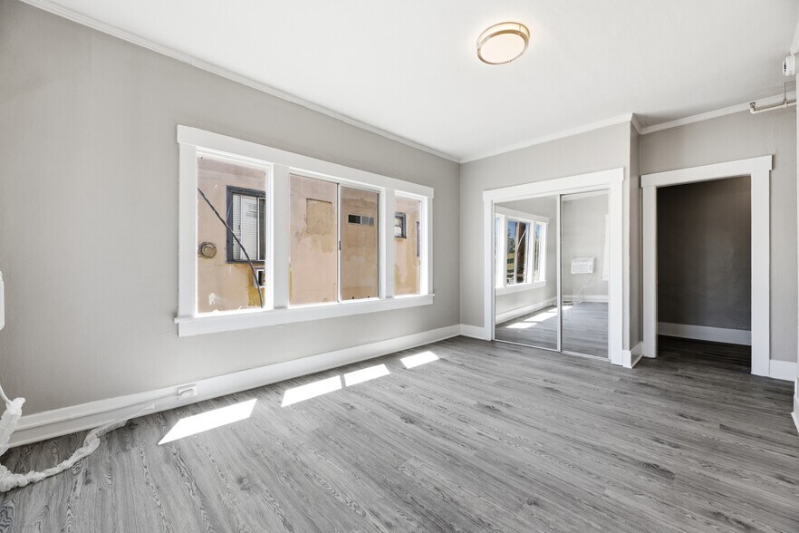 More Photos Of , Los Angeles Multifamily For Sale