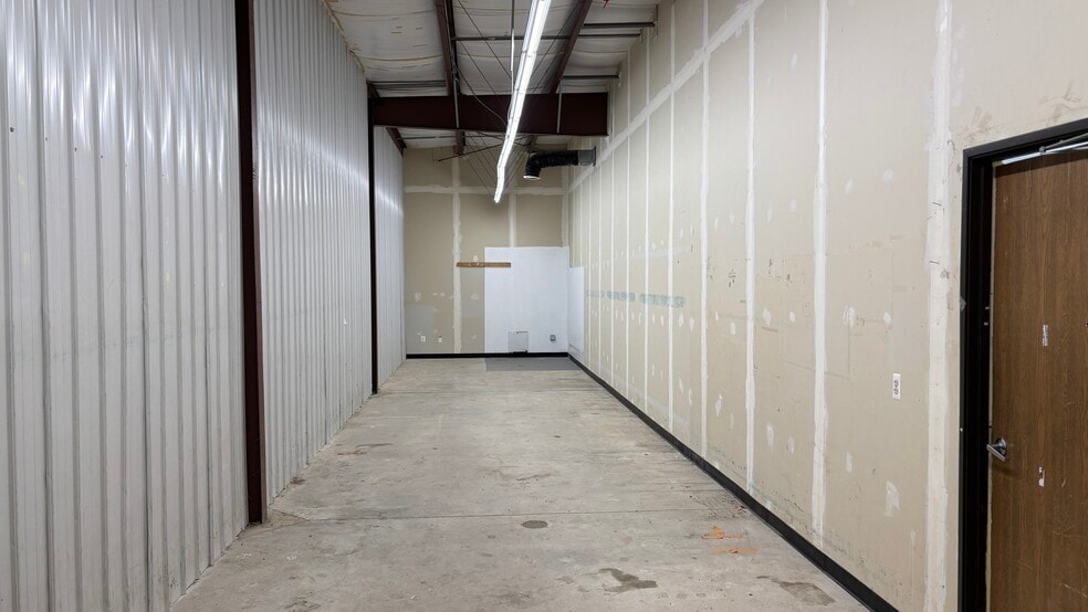 More Photos Of 4464 Huron St, North Branch Freestanding For Sale