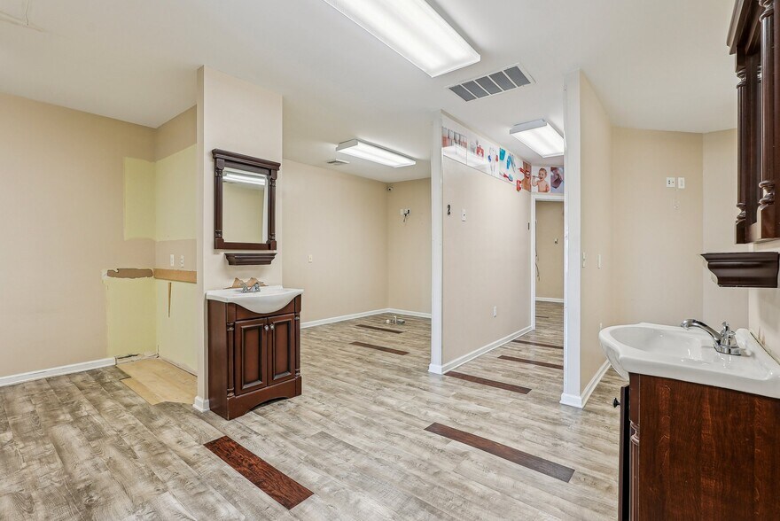 More Photos Of , Levittown General Retail For Sale