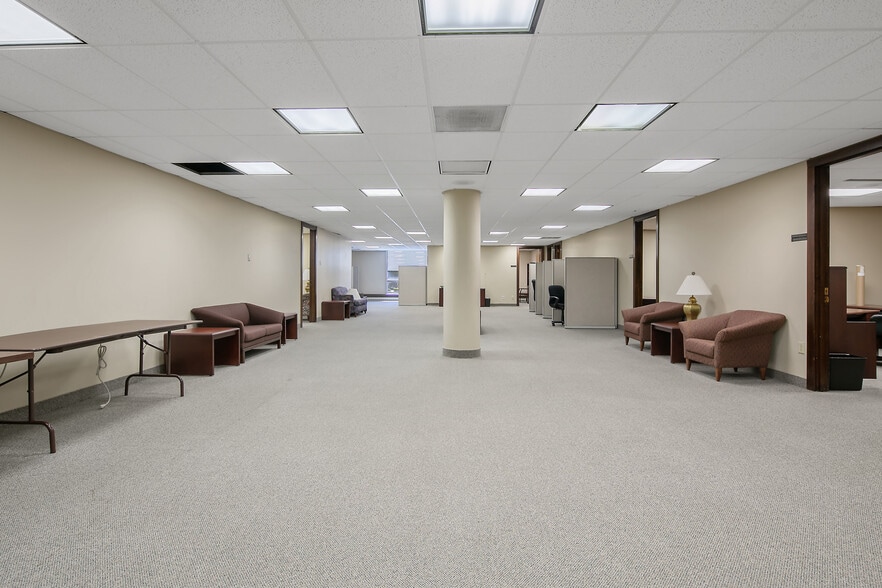 More Photos Of 200 Green St, Fayetteville Storefront Retail Office For Lease
