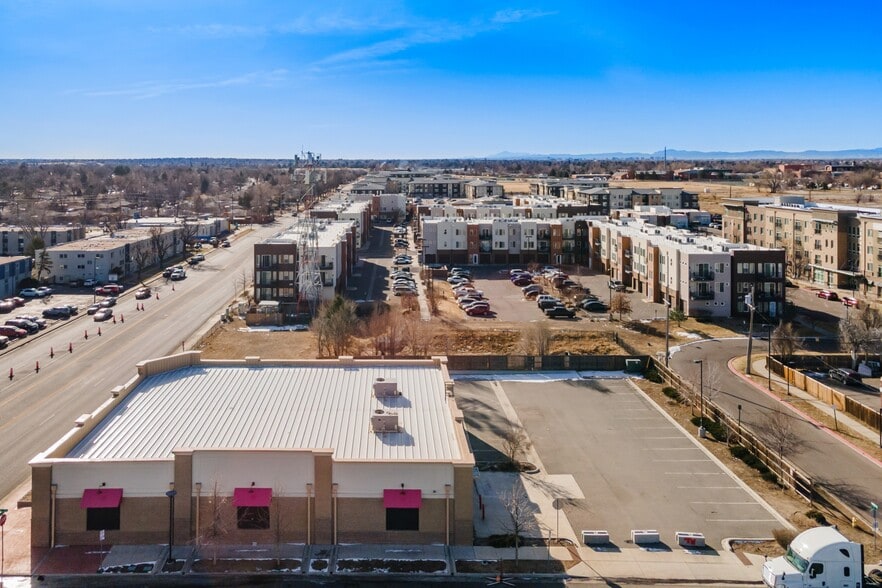 More Photos Of 1395 Peoria St, Aurora Freestanding For Lease