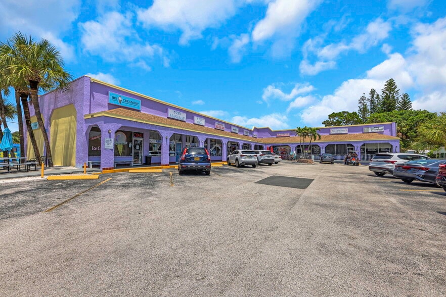 More Photos Of 1401 Gulf Blvd, Indian Rocks Beach General Retail For Sale