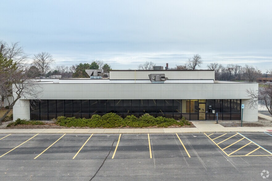 More Photos Of 15021 S Commerce Dr, Dearborn Research And Development For Sale