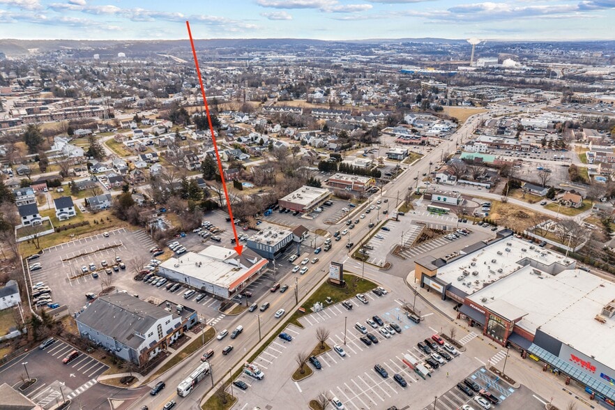 More Photos Of 113-115 W Ridge Pike, Conshohocken Storefront For Lease