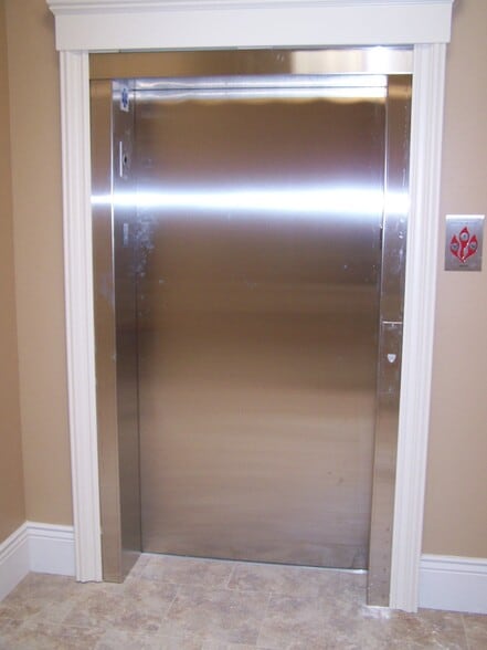 More Photos Of 1402 Park St, Alameda Office For Lease