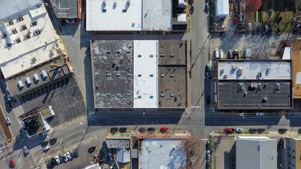 More Photos Of 2911-2915 W Moore St, Richmond Warehouse For Lease