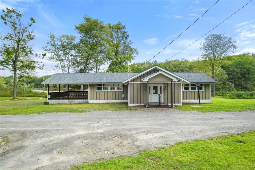 More Photos Of 64 White Dr, Milan Specialty For Sale