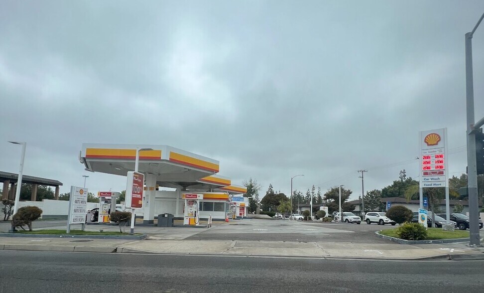 More Photos Of 2960 Yorba Linda Blvd, Fullerton Service Station For Sale
