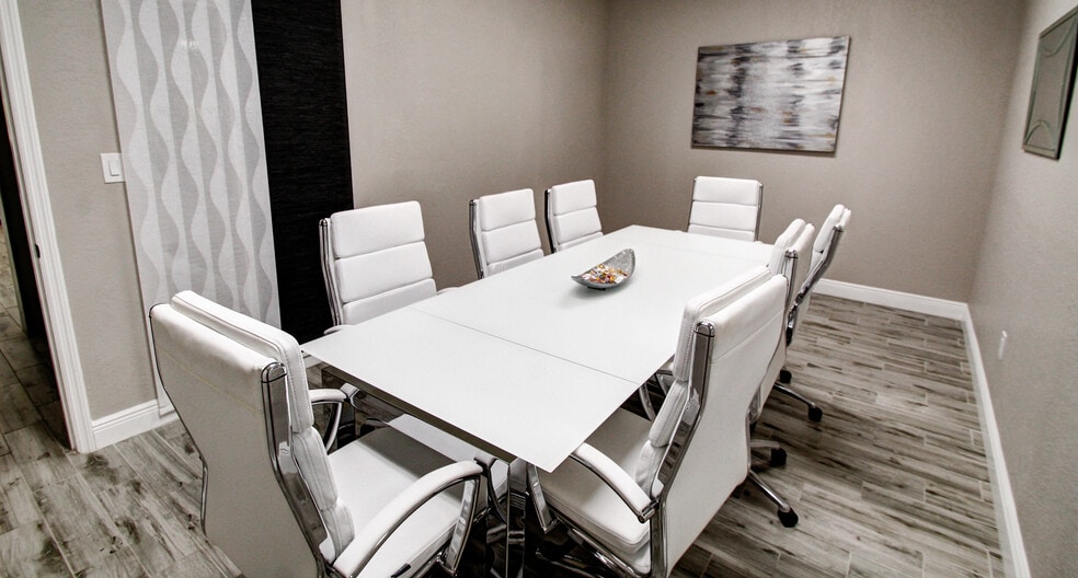 More Photos Of 1211 Tech Blvd, Tampa Manufacturing For Lease