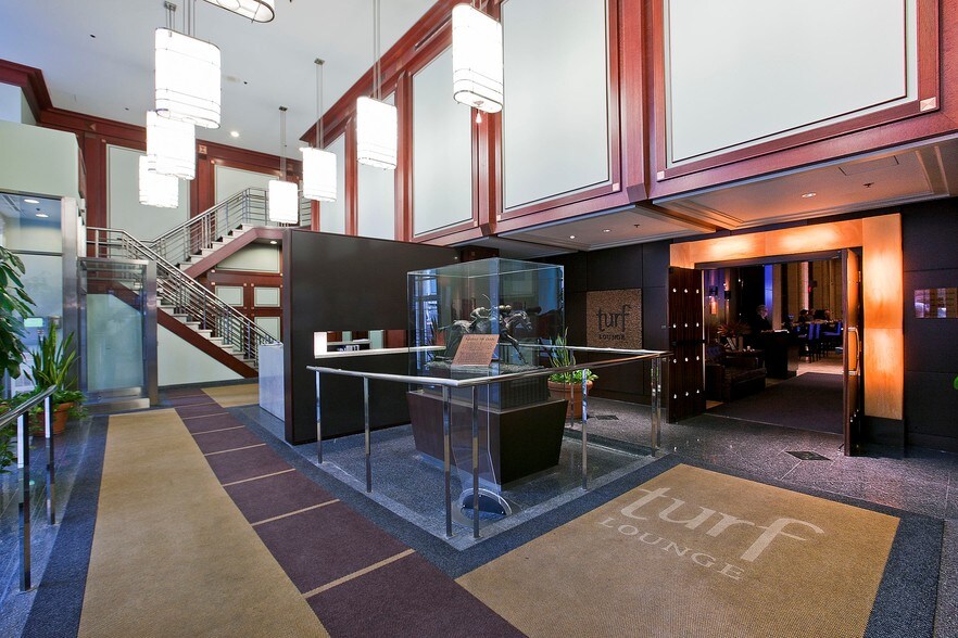 More Photos Of 330 Bay St, Toronto Office For Lease