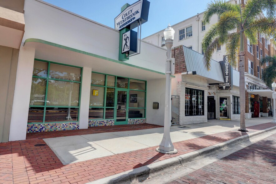 More Photos Of 1605 Hendry St, Fort Myers Office For Sale