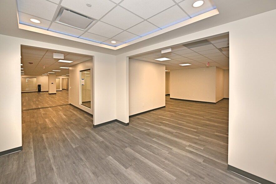 More Photos Of 50 Tice Blvd, Woodcliff Lake Office For Lease