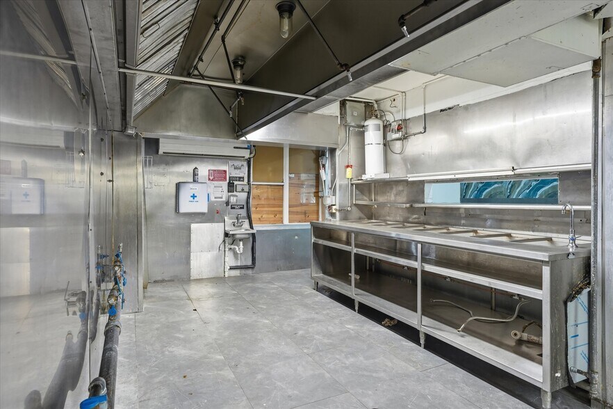 More Photos Of 45 NW 22nd Ave, Miami Restaurant For Sale