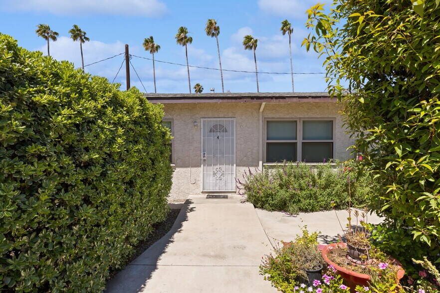 More Photos Of 480 W 18th St, San Bernardino Apartments For Sale