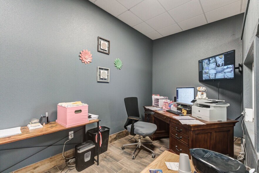 More Photos Of 4805 N Interstate 27, Lubbock Industrial For Sale