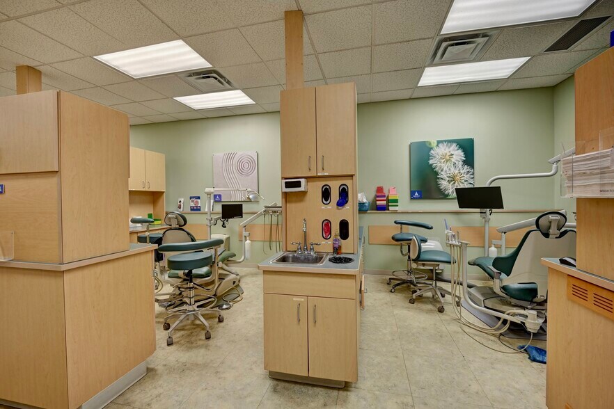 More Photos Of 341 Graff Rd, New Philadelphia Freestanding For Sale