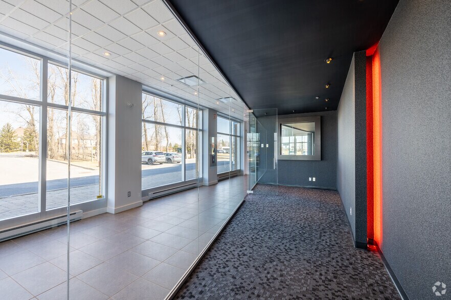 More Photos Of 4255 Boul Lapinière, Brossard Office For Lease
