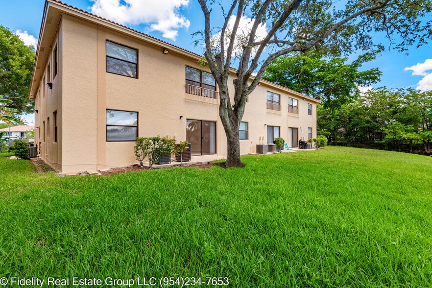 More Photos Of 11430-11442 NW 45th St, Coral Springs Apartments For Sale