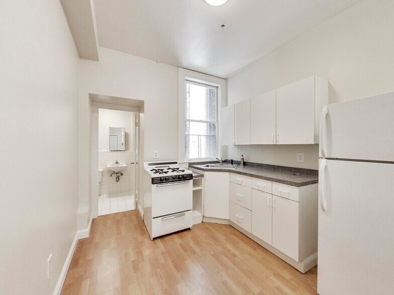 More Photos Of 139 8th St, San Francisco Apartments For Sale
