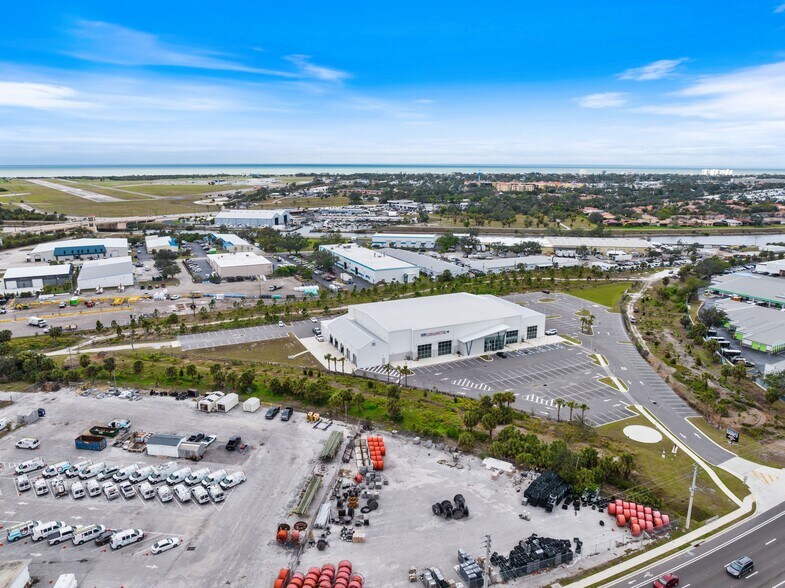 More Photos Of 1280 US Highway 41 Byp S, Venice Auto Dealership For Sale