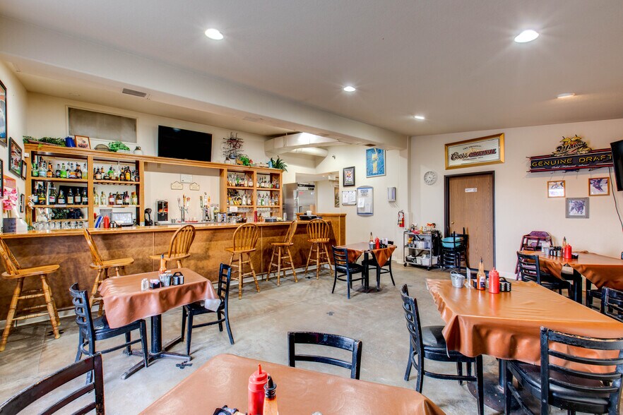 More Photos Of 100 Bennett Ave, Bennett Freestanding For Sale