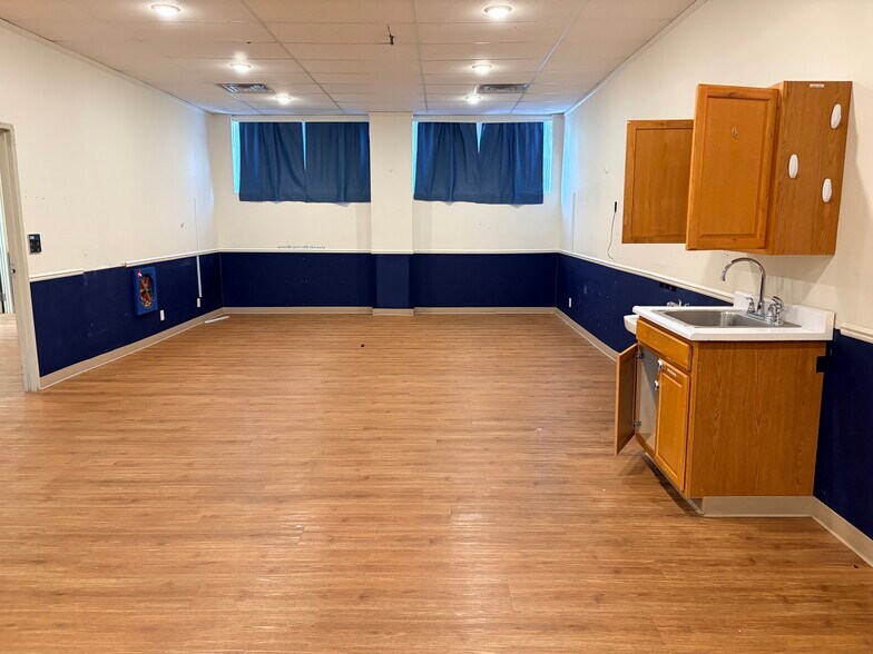 More Photos Of 644 24th St, Des Moines Specialty For Sale
