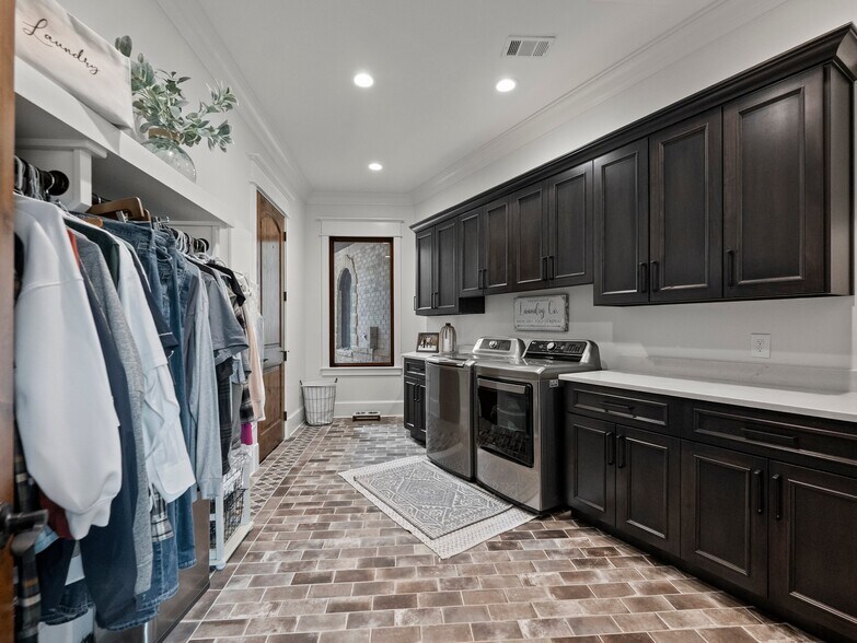More Photos Of 3263 Tanners Mill Rd, Gainesville Specialty For Sale