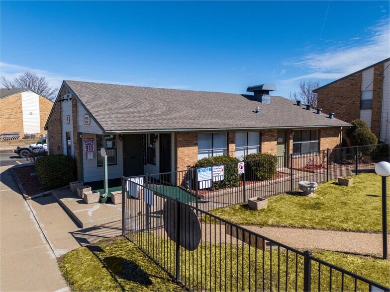 More Photos Of 2601 N Grand St, Amarillo Apartments For Sale